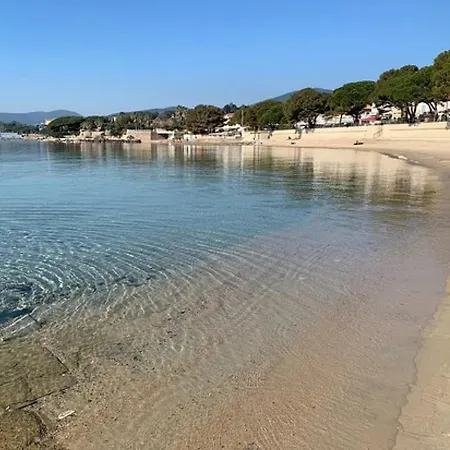 T2 Climatisé Avec Piscine, Proche Plage, Port, Commerces Et Parking Privé - Fr-1-768-15 Appartement *